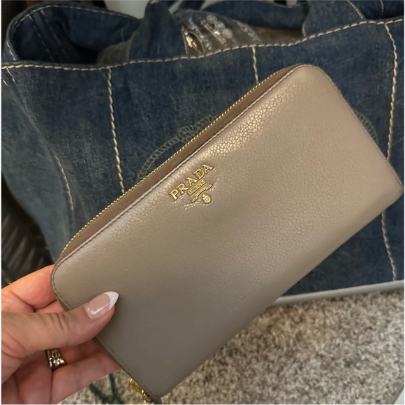 Authentic Prada Denim Blue Canapa Tote + Wallet! - Picture 2 of 13